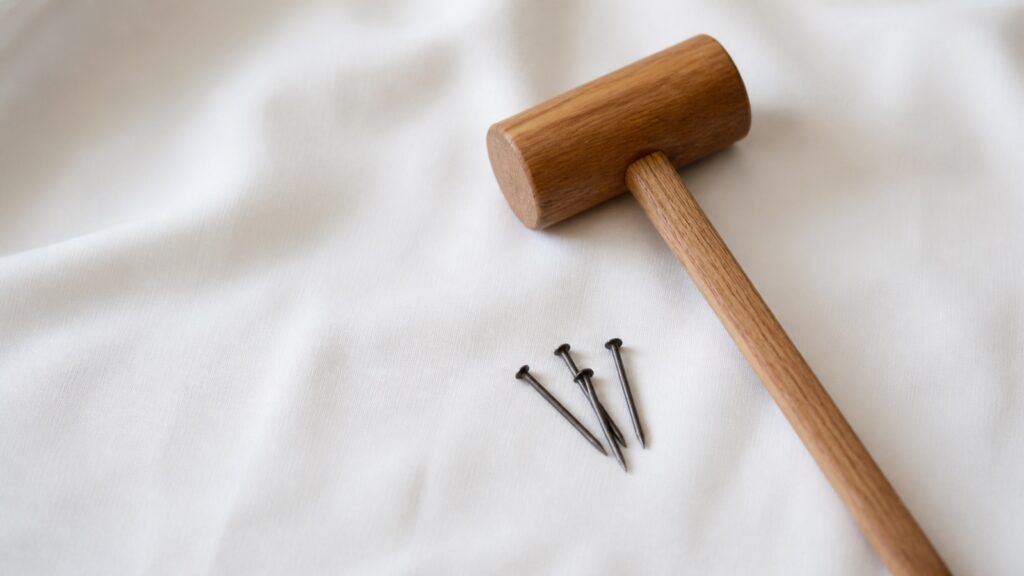棺の蓋を釘で打つ意味についての内容を表したイメージ画像